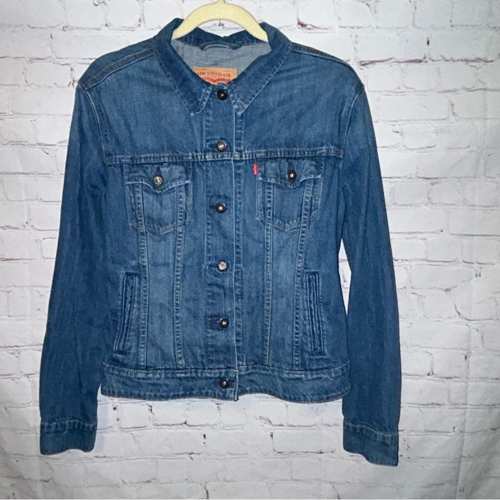 Levi’s Denim Jacket women’s size XL